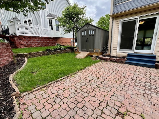 758 Venango Ave, Shaler, PA 15209 - view of grassy yard with a patio and entry steps