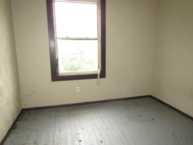 1433 Arlington Ave, Arlington, PA 15210 - unfurnished room with baseboards and hardwood / wood-style flooring