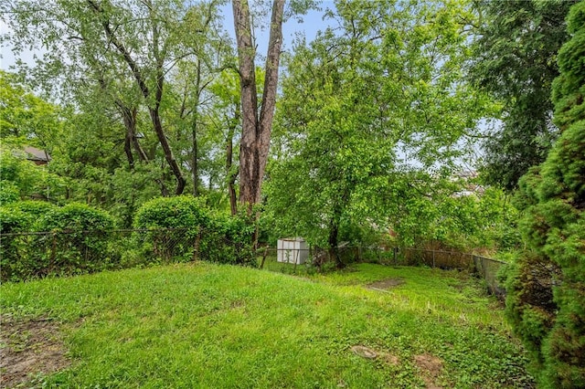 36 W Bellecrest, Brentwood, PA 15227 - view of yard