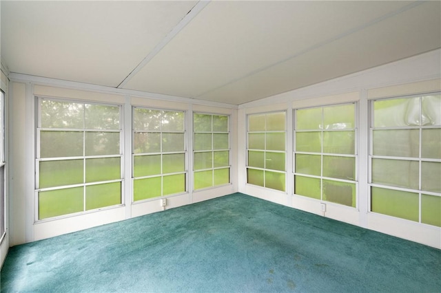 2501 Middletown Rd, Ingram, PA 15205 - unfurnished sunroom featuring lofted ceiling