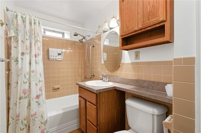 2501 Middletown Rd, Ingram, PA 15205 - full bathroom with shower / bath combo, toilet, vanity, and tile walls