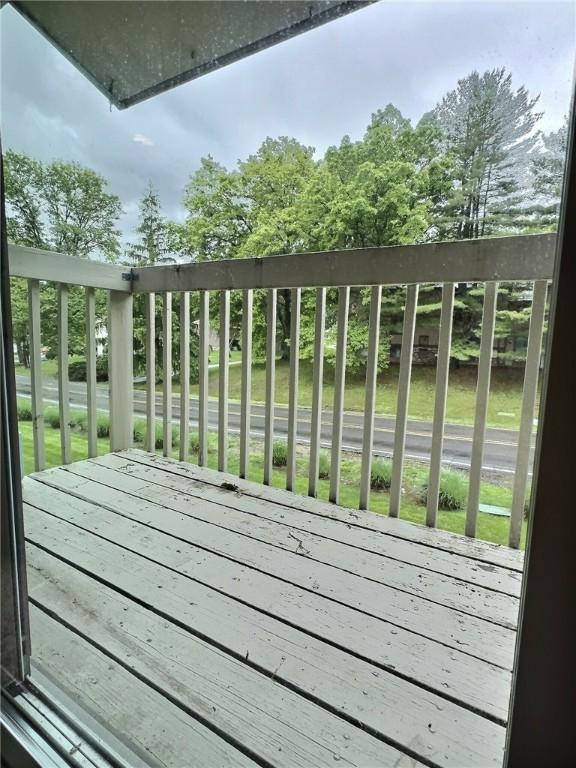 2465 Brook Ledge Rd Unit 31A, South Fayette, PA 15017 - view of wooden terrace