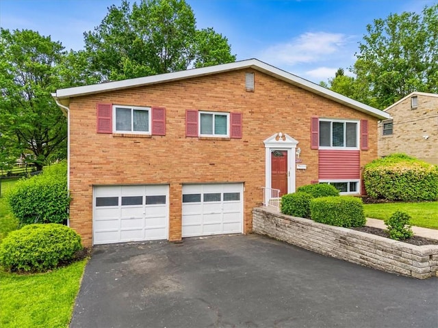 2853 O Neill Dr, Bethel Park, PA 15102 - photo 2
