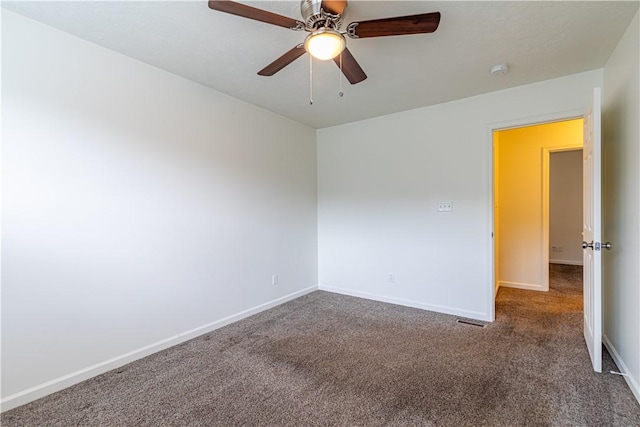 220 Chinkapin Dr, Natrona Hts/Harrison Twp, PA 15065 - spare room featuring dark colored carpet, baseboards, a ceiling fan, and a smoke detector