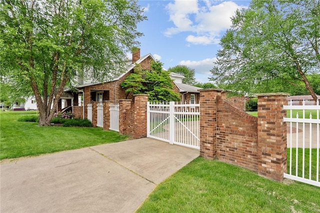 534 N Main St, Masontown, PA 15461 - view of gate