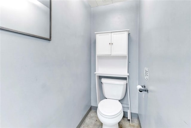144 S 20th St, South Side, PA 15203 - bathroom featuring baseboards and toilet