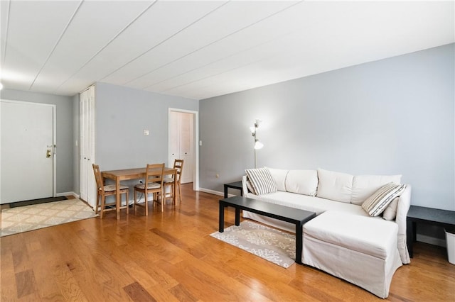 5 Bayard Rd Unit 206, Shadyside, PA 15213 - living area featuring light wood-type flooring and baseboards