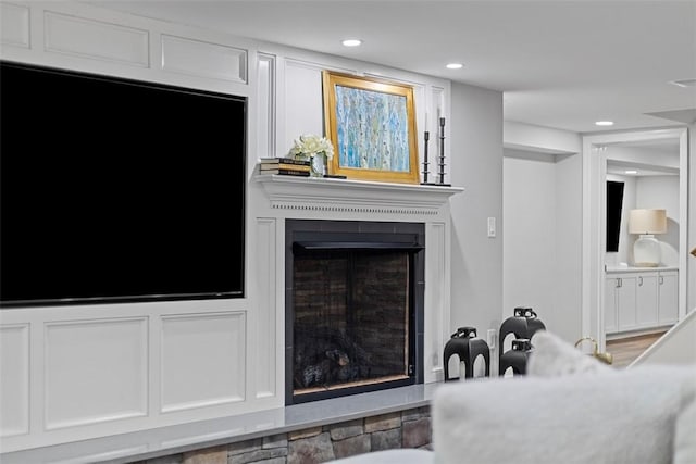 152 Devonwood Dr, Upper St Clair, PA 15241 - living room with a fireplace and recessed lighting