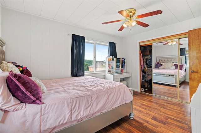 545 Ohio Ave, Midland Boro, PA 15059 - bedroom featuring wood finished floors, a closet, and a ceiling fan