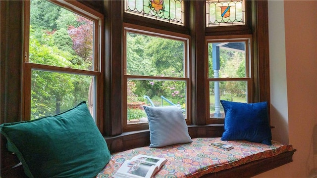 715 Chislett, East Liberty, PA 15206 - living area with plenty of natural light
