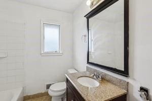 200 Edgewood Dr, Hopewell Twp Bea, PA 15001 - full bath featuring vanity and toilet