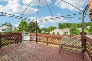 200 Edgewood Dr, Hopewell Twp Bea, PA 15001 - view of wooden deck