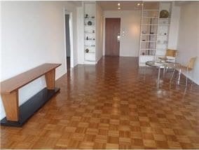 320 Fort Duquesne Blvd Unit 18F, Downtown Pgh, PA 15222 - hallway with built in shelves