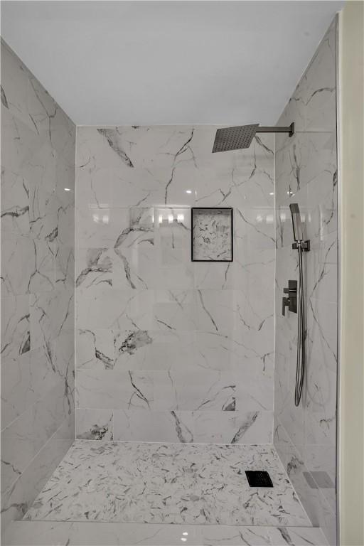 46 Terrace Rd, East Bethlehem, PA 15348 - bathroom with a marble finish shower