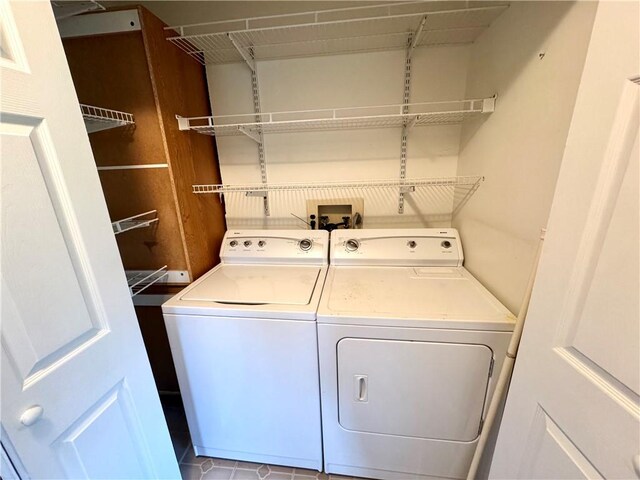 152 Aviator Ln, Somerset Twp, PA 15541 - laundry area with independent washer and dryer