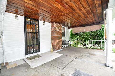 904 Mcclintock Ave, Washington Twp Fay, PA 15012 - view of patio / terrace