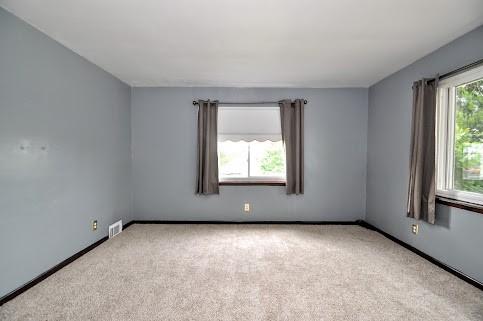 904 Mcclintock Ave, Washington Twp Fay, PA 15012 - carpeted empty room with baseboards