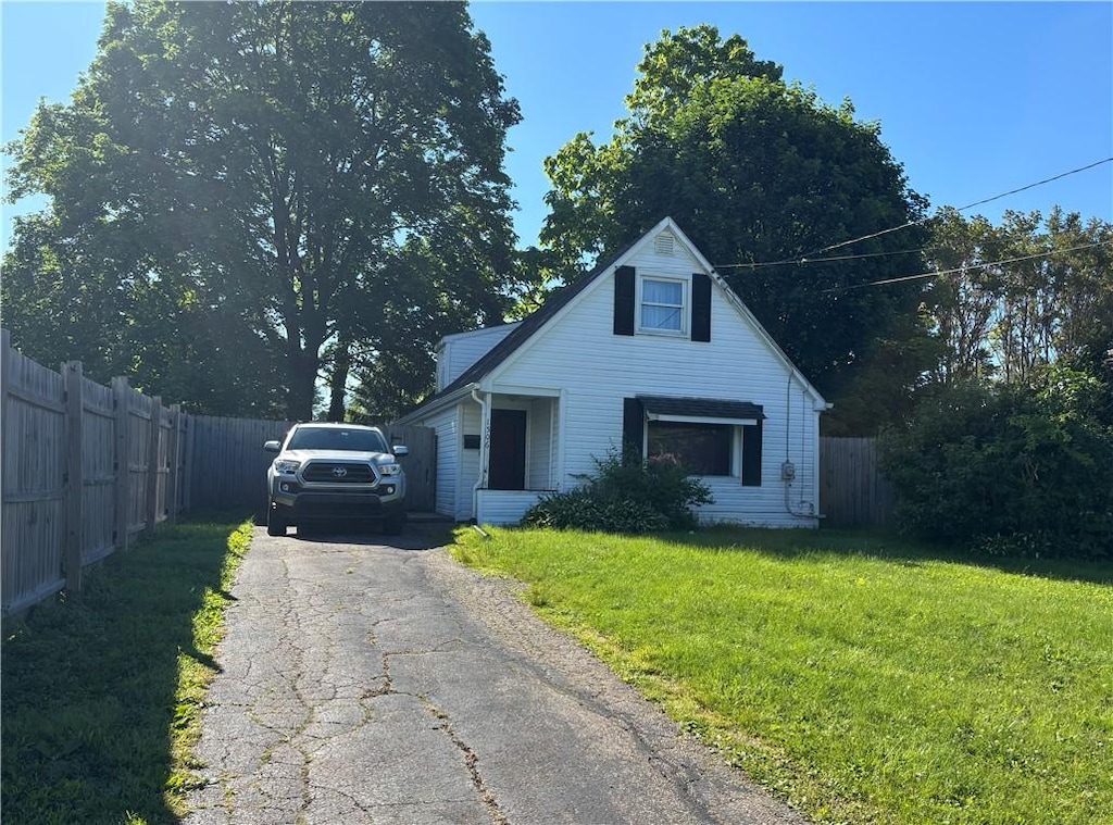 1506 2nd St, Natrona Hts/Harrison Twp, PA 15065 - view of bungalow