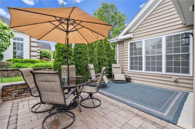 230 Patriot Ln, Economy, PA 15042 - view of patio with outdoor dining space