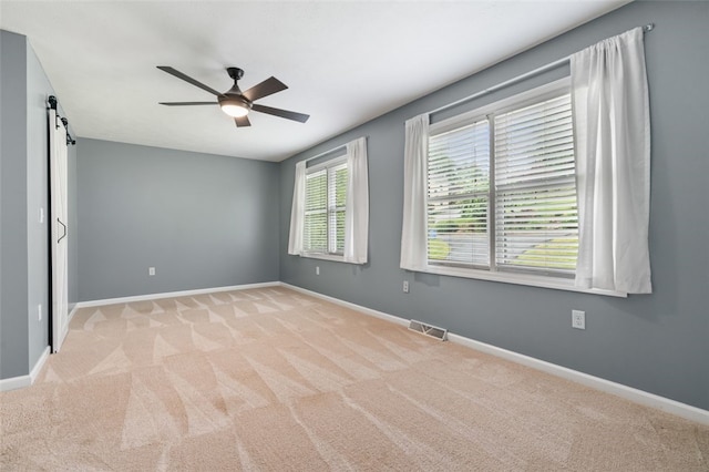 916 Timberland Ave, Brookline, PA 15226 - empty room with light carpet, ceiling fan, and baseboards