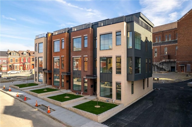 244 44th St, Lawrenceville, PA 15201 - view of building exterior