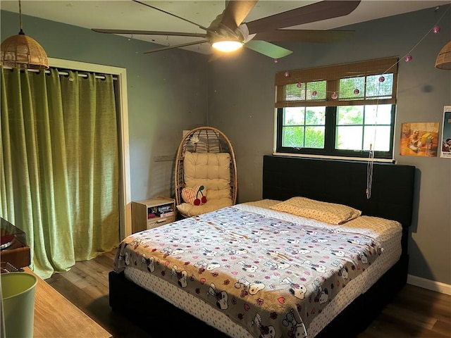 1050 Overlook Dr N, Franklin Twp, PA 15301 - bedroom featuring wood finished floors and ceiling fan