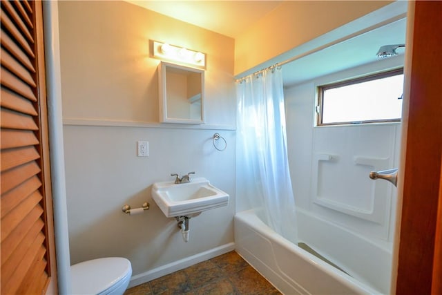 61/63 Orchard, Mckees Rocks, PA 15136 - full bathroom featuring toilet, shower / bathtub combination with curtain, a sink, and baseboards
