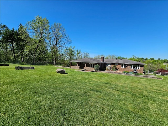 2977 Clay Pike, Sewickley Twp, PA 15678 - view of green lawn