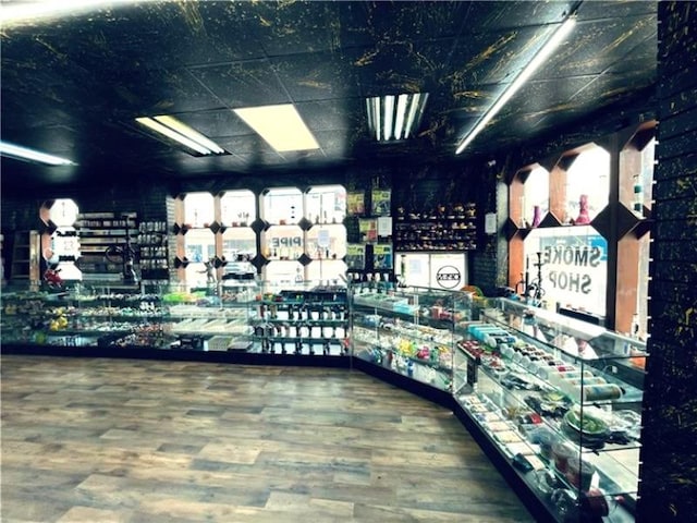 471 Lincoln Ave, Bellevue, PA 15202 - wine area with wood finished floors and a dry bar