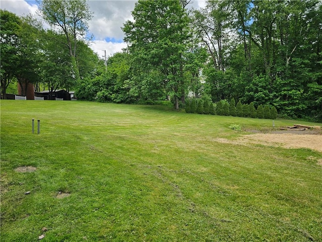 495 Glendale Rd, North Sewickley Twp, PA 15010 - view of grassy yard