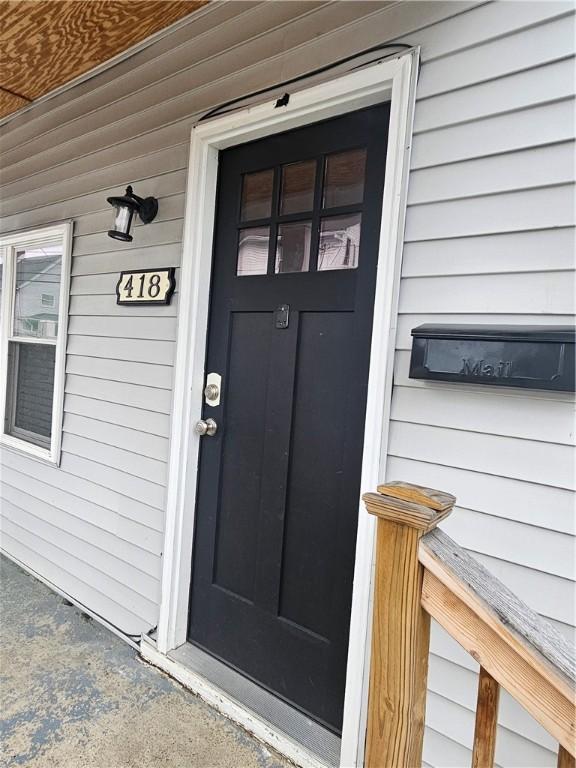 418 Short St, Donora, PA 15033 - entrance to property