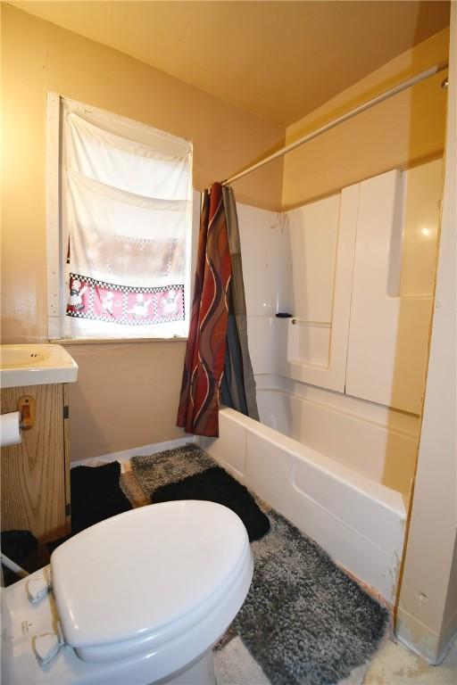 108 Locust St, Mount Oliver, PA 15210 - full bathroom with shower / tub combo, vanity, and toilet