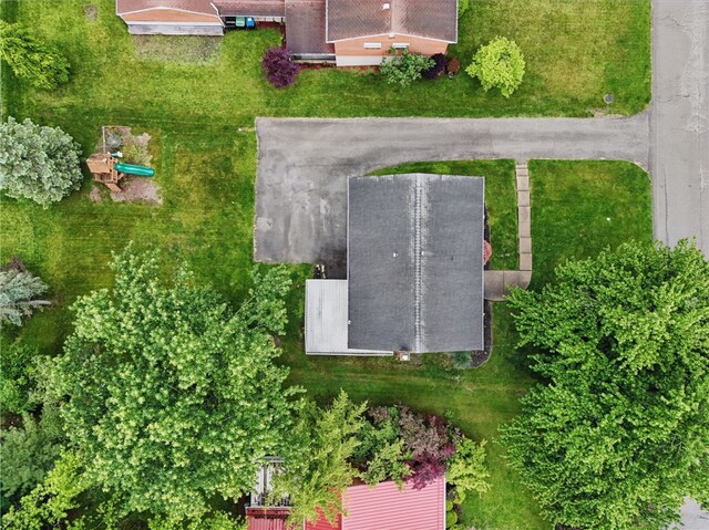 7965 Remington Dr, Mccandless, PA 15237 - drone / aerial view