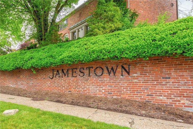 126 Jamestown Ct Unit C, Scott Twp Sal, PA 15216 - view of community sign