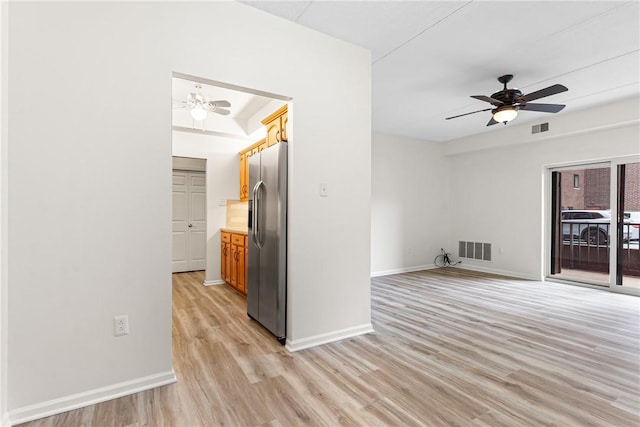 5600 Munhall Rd Unit 201, Squirrel Hill, PA 15217 - unfurnished room with light wood-style flooring and a ceiling fan