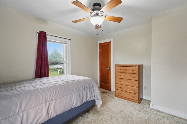 159 2nd Ave, Ross Twp, PA 15229 - bedroom featuring carpet floors, ceiling fan, and baseboards