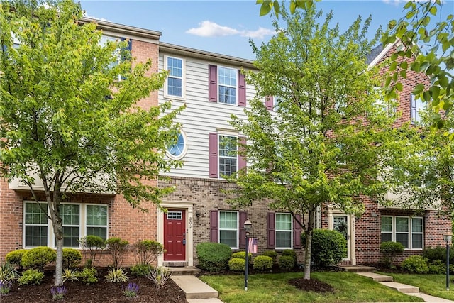 302 Pointe View Dr, Adams Twp, PA 16046 - multi unit property featuring brick siding and a front yard