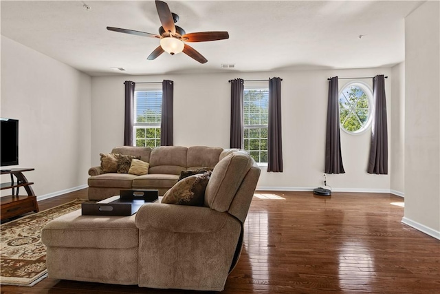 302 Pointe View Dr, Adams Twp, PA 16046 - living room featuring plenty of natural light, ceiling fan, and baseboards