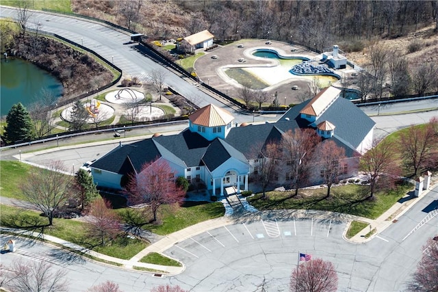 302 Pointe View Dr, Adams Twp, PA 16046 - bird's eye view of a large body of water and a pool area
