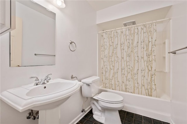 136 Wiegand Dr, Cranberry Twp, PA 16066 - bathroom featuring shower / bath combo with shower curtain and tile patterned flooring