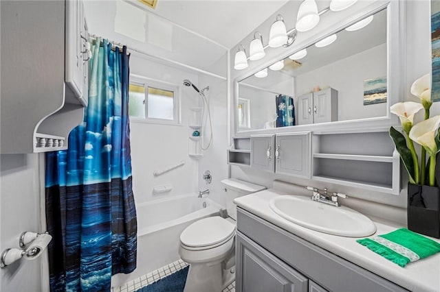422 Mower Dr, Plum Boro, PA 15239 - full bathroom with shower / tub combo with curtain, vanity, and toilet