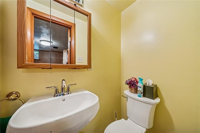 422 Mower Dr, Plum Boro, PA 15239 - bathroom featuring toilet and a sink