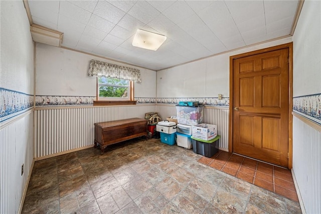 422 Mower Dr, Plum Boro, PA 15239 - unfurnished room featuring a wainscoted wall and stone finish floors