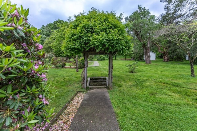 240 Connellsville St, Dunbar, PA 15431 - view of grassy yard