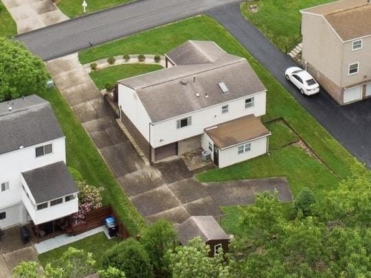 2154 Lancelot Dr, North Huntingdon, PA 15642 - aerial view of property and surrounding area