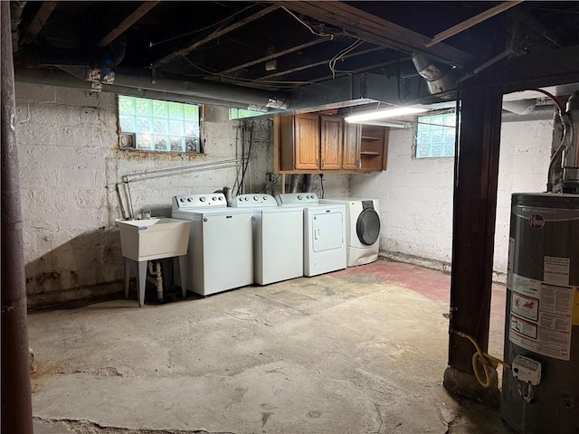 216 Center St, Slippery Rock Boro, PA 16057 - basement featuring washing machine and clothes dryer, gas water heater, and healthy amount of natural light