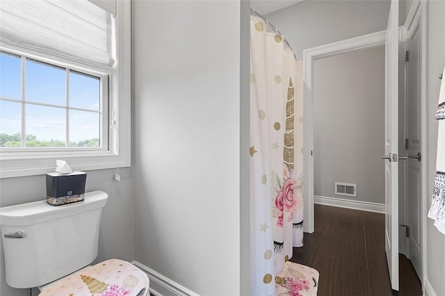 197 Wellington Cir, Peters Twp, PA 15317 - full bath featuring toilet, wood finished floors, and baseboards