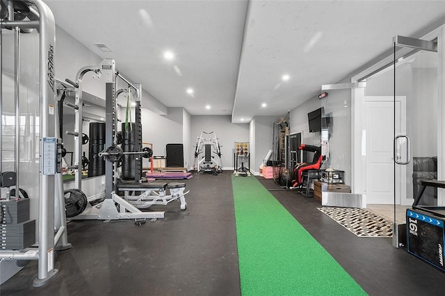 197 Wellington Cir, Peters Twp, PA 15317 - workout area with recessed lighting and baseboards