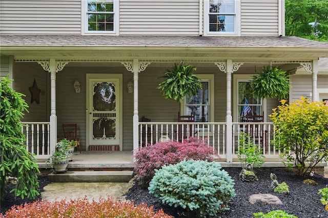 150 Greenfield Rd, Neshannock Twp, PA 16105 - entrance to property featuring a porch