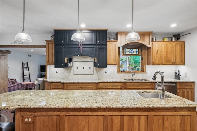 150 Greenfield Rd, Neshannock Twp, PA 16105 - kitchen featuring a sink, tasteful backsplash, an island with sink, and recessed lighting